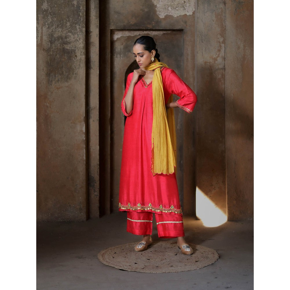 Label Kinjal Modi Fine Chanderi Kurta and Dupatta with Cupro Silk Pant-Pink (Set of 3)