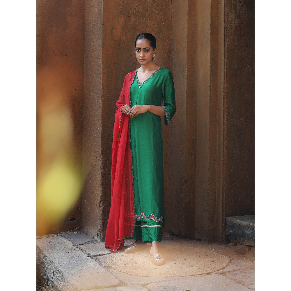 Label Kinjal Modi Fine Chanderi Kurta and Dupatta with Cupro Silk Pant-Green (Set of 3)