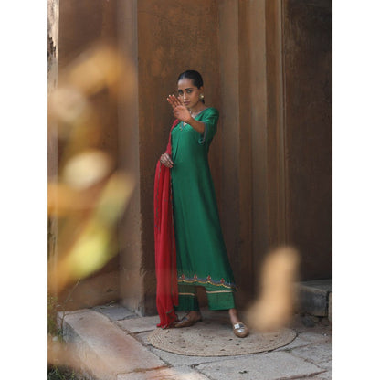 Label Kinjal Modi Fine Chanderi Kurta and Dupatta with Cupro Silk Pant-Green (Set of 3)