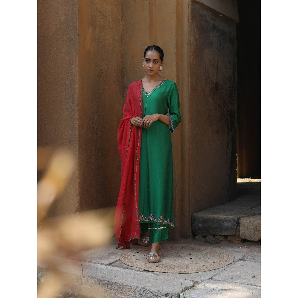 Label Kinjal Modi Fine Chanderi Kurta and Dupatta with Cupro Silk Pant-Green (Set of 3)