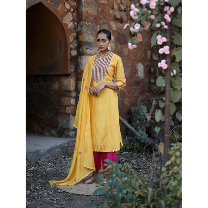 Label Kinjal Modi Chanderi Kurta with Pants and Dupatta-Yellow (Set of 3)