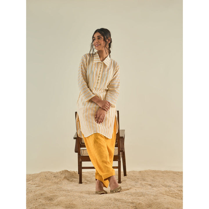Lahario Shubra Kurta Salwar Set Off White & Yellow (Set Of 2)