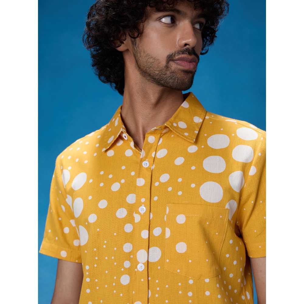 Likha Polka Dots Cotton Flex Mustard Printed Half Sleeve Casual Shirt