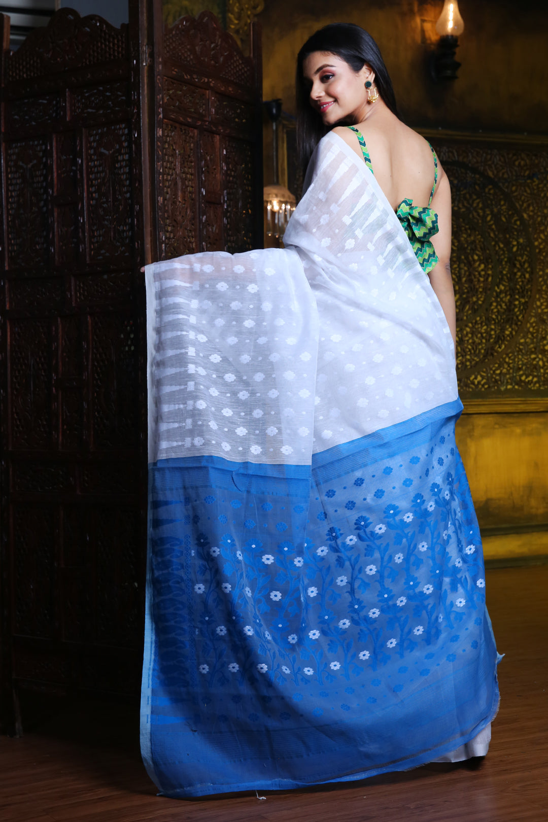 CHARUKRITI White Silk Cotton Handwoven Jamdani Saree with Temple Border without Blouse