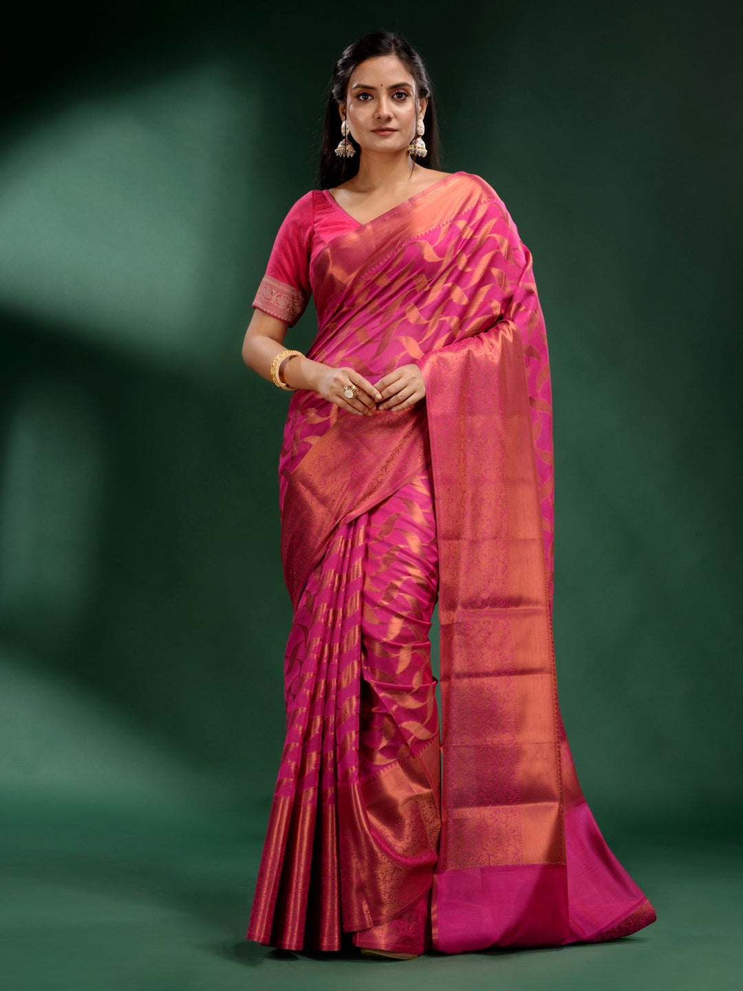 CHARUKRITI Pink Organza Handwoven Soft Saree with Unstitched Blouse