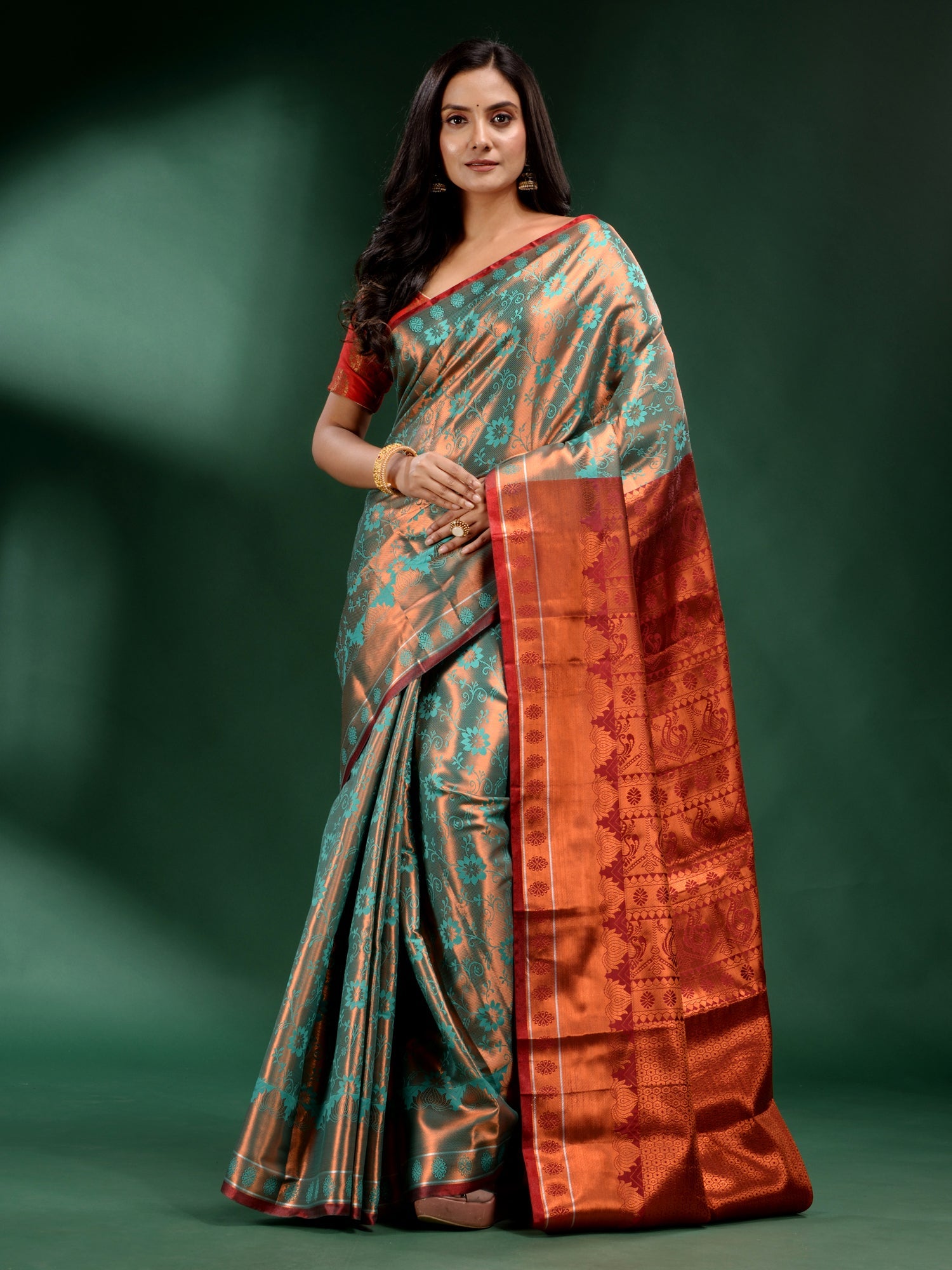 CHARUKRITI Green Pure Silk Handwoven Soft Saree With Unstitched Blouse ...