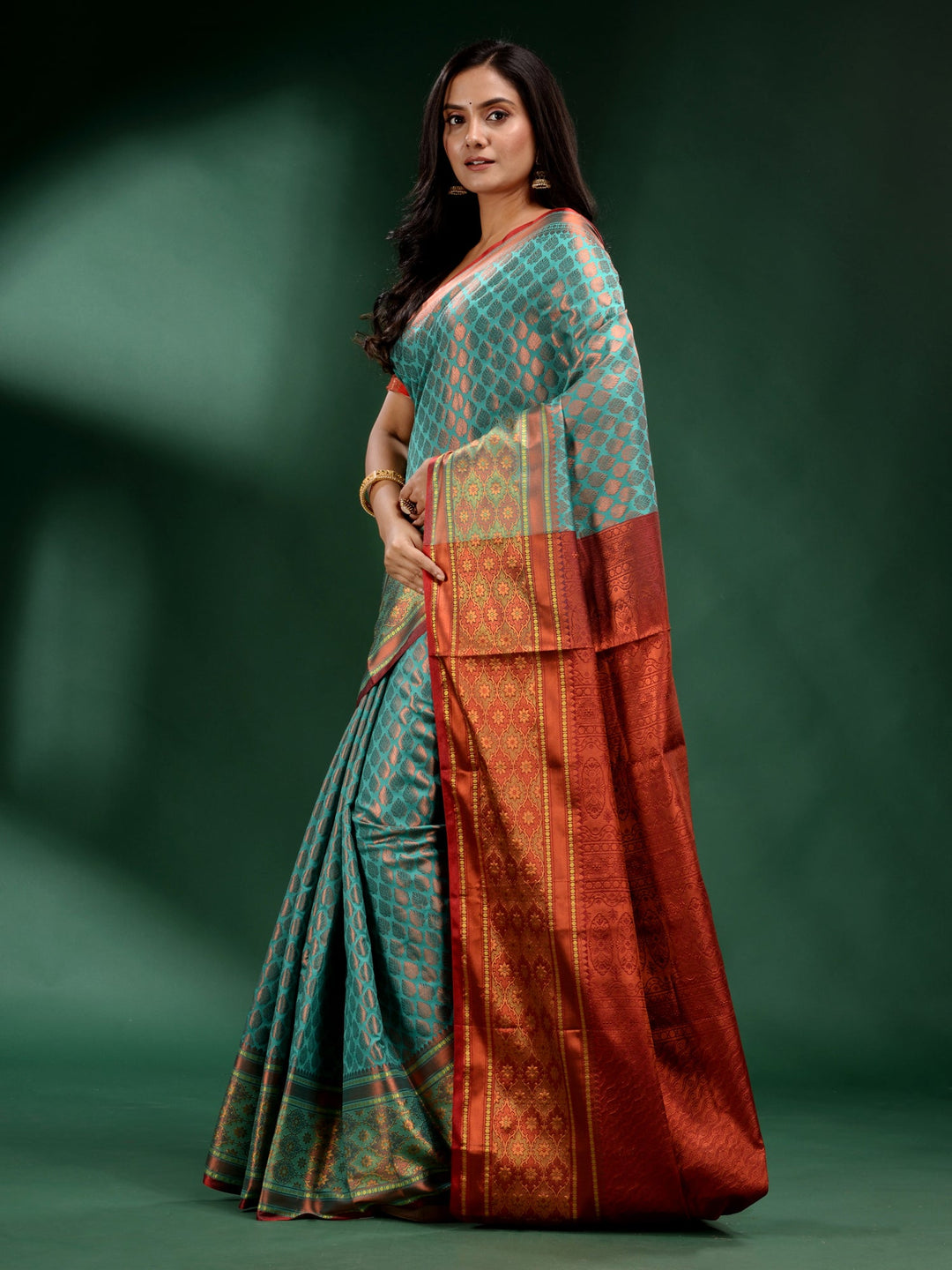 CHARUKRITI Green Pure Silk Handwoven Soft Saree with Unstitched Blouse