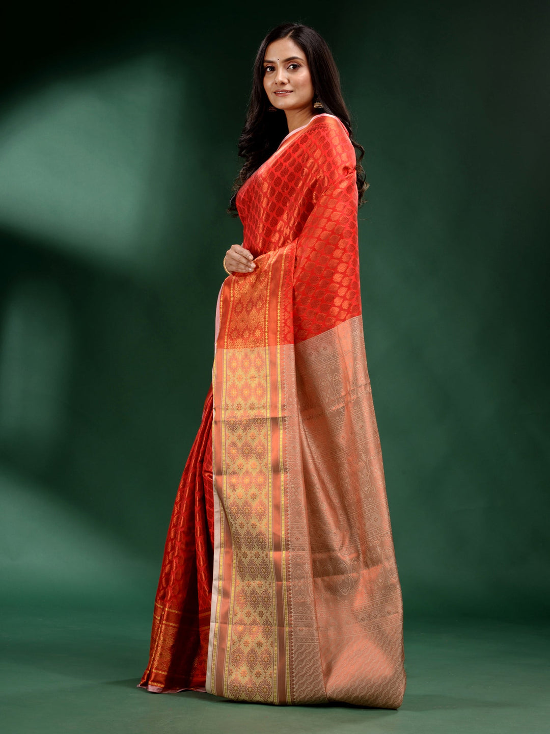 CHARUKRITI Red Pure Silk Handwoven Soft Saree with Unstitched Blouse