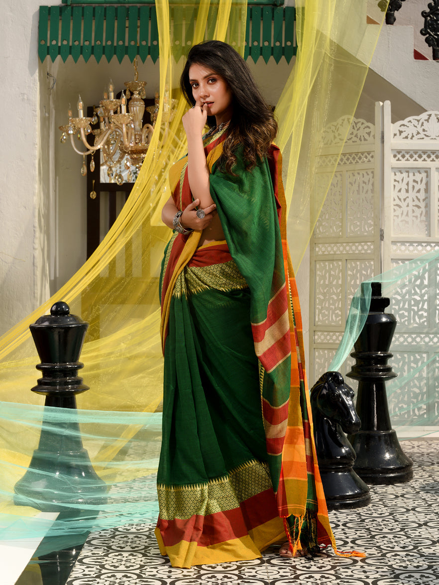 CHARUKRITI Green Blended Cotton Handwoven Saree With Temple Design with Unstitched Blouse Piece