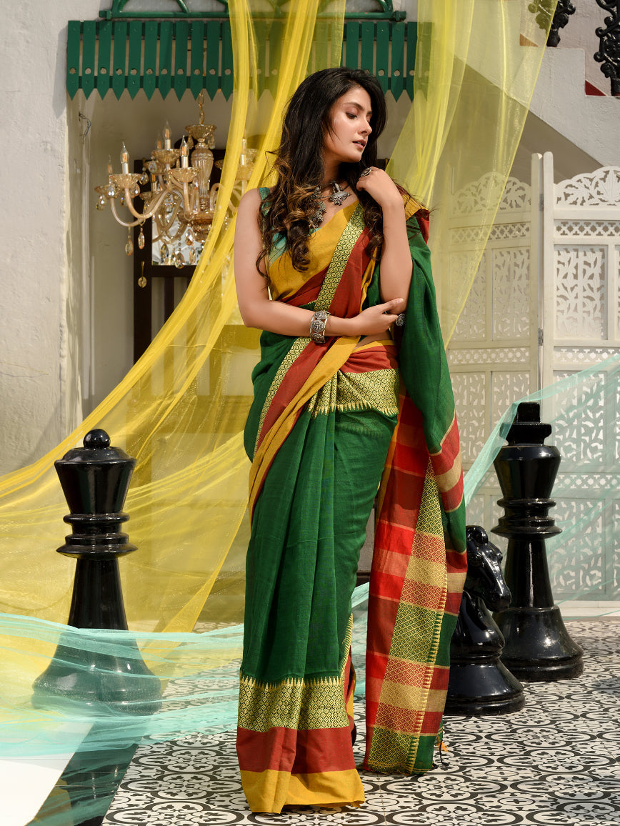 CHARUKRITI Green Blended Cotton Handwoven Saree With Temple Design with Unstitched Blouse Piece