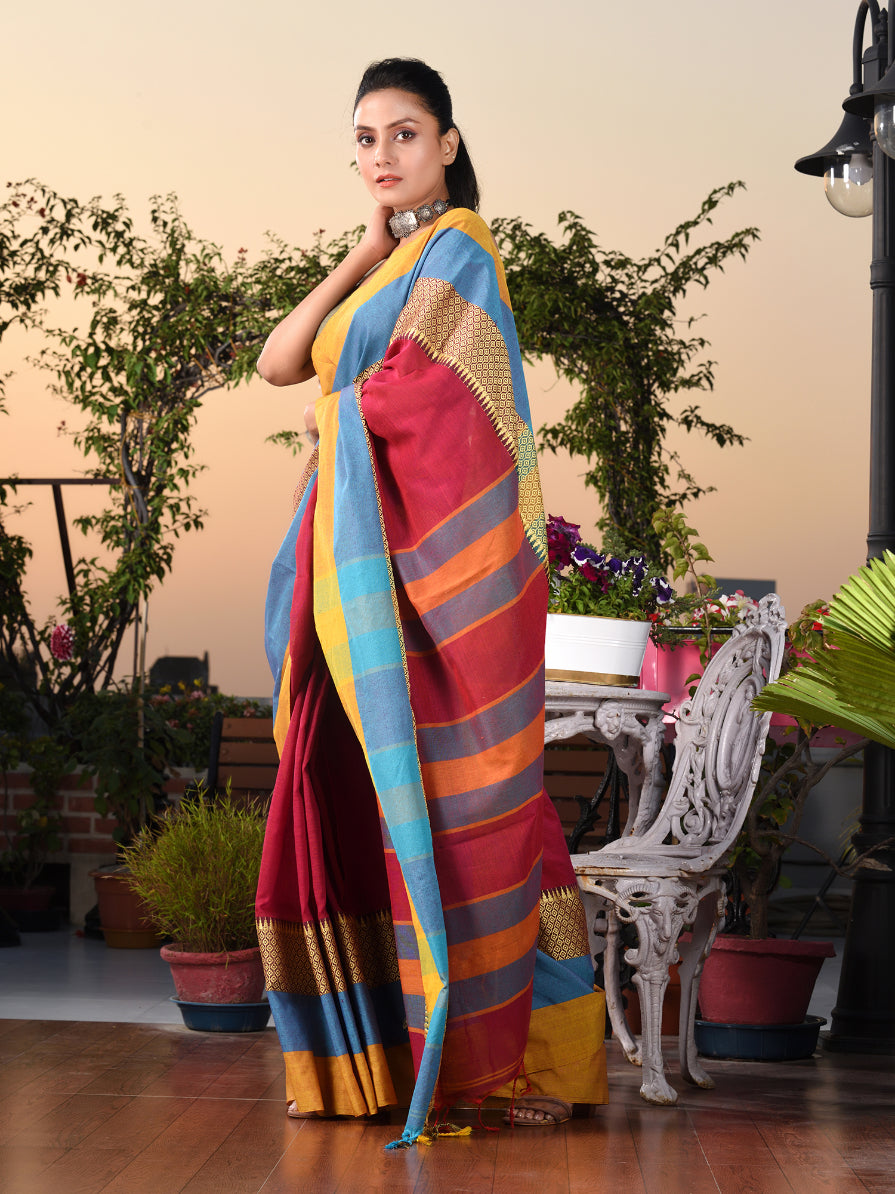 CHARUKRITI Magenta Blended Cotton Handwoven Saree With Temple Design with Unstitched Blouse Piece