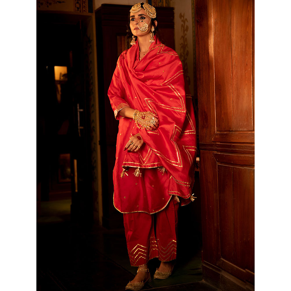 Maison Shefali Zara Gulaab Chanderi Silk Kurta Pant (Set of 3)