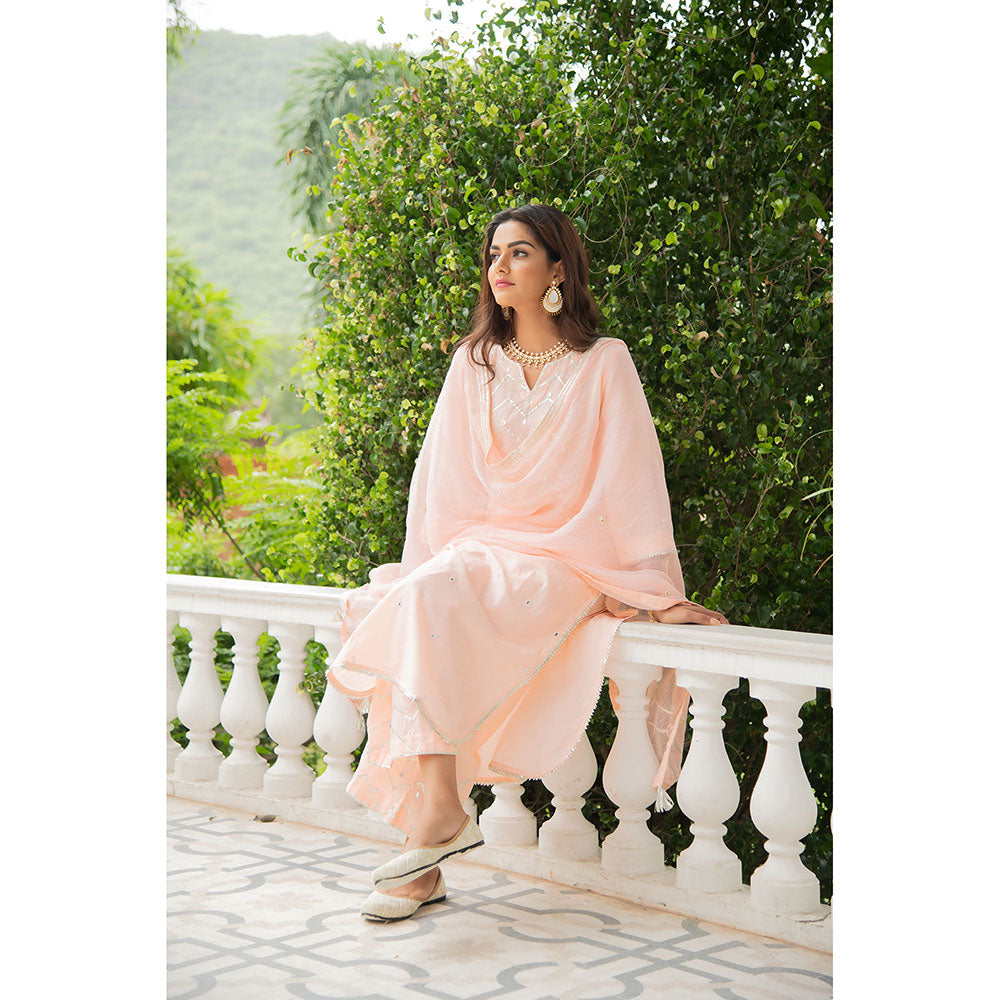 Maison Shefali Noor Amaltas Peach Gota Mirror Work Kurta (Set of 3)