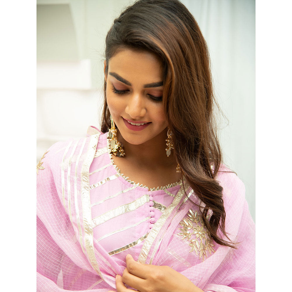 Maison Shefali Noor Gulabi Gota Work Kurta (Set of 3)