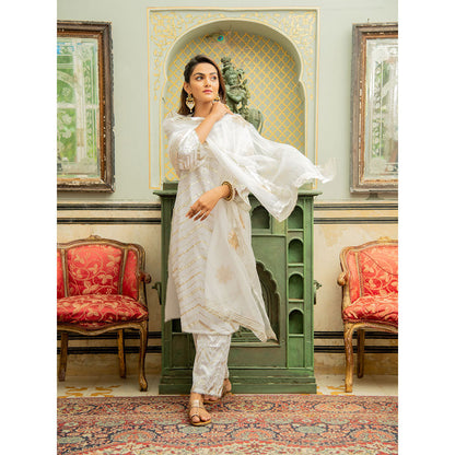 Maison Shefali Noor Shwet Gota Work Lehriya Kurta (Set of 3)