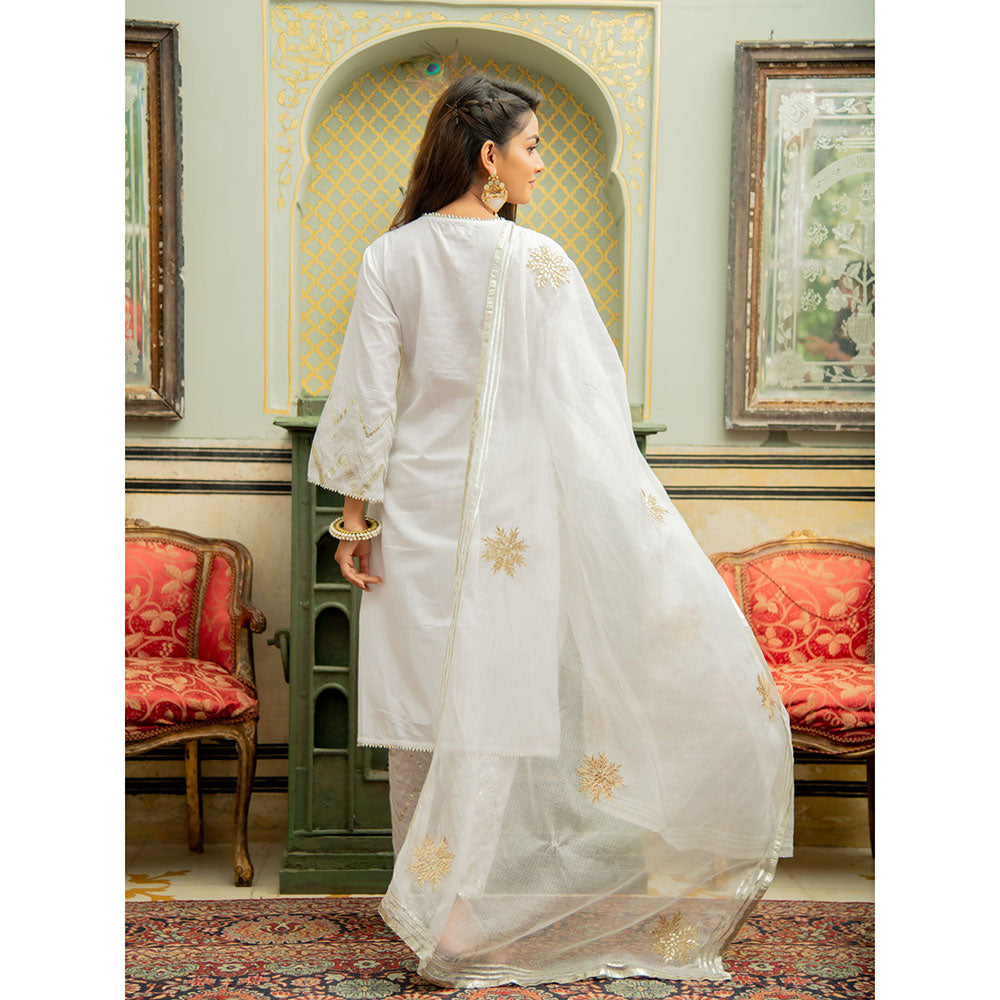 Maison Shefali Noor Shwet Gota Work Lehriya Kurta (Set of 3)