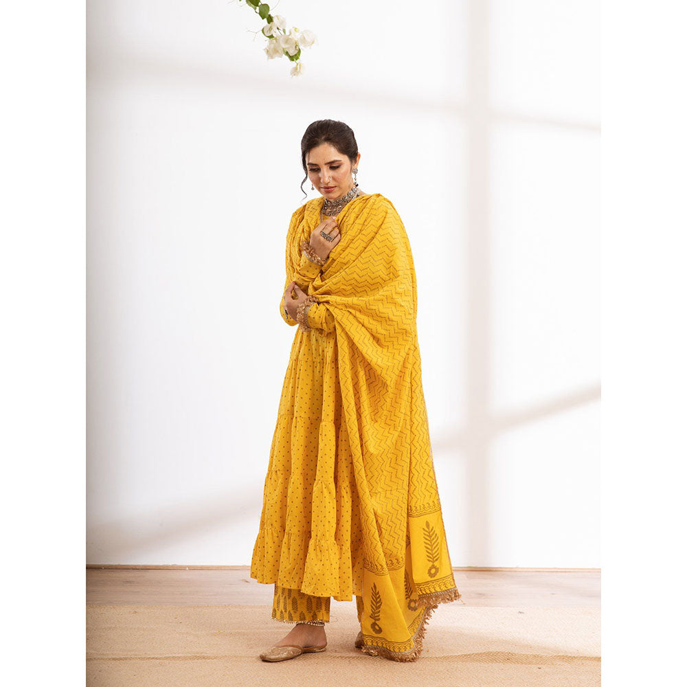 Maison Shefali Kalindi Suit Anarkali Pant And Dupatta (Set of 3)