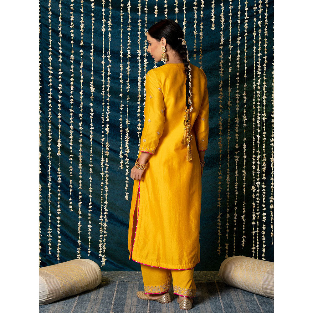 Maison Shefali Ambiya Kurta (Set of 3)