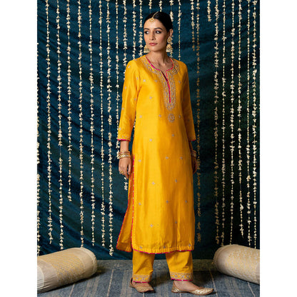 Maison Shefali Ambiya Kurta (Set of 3)