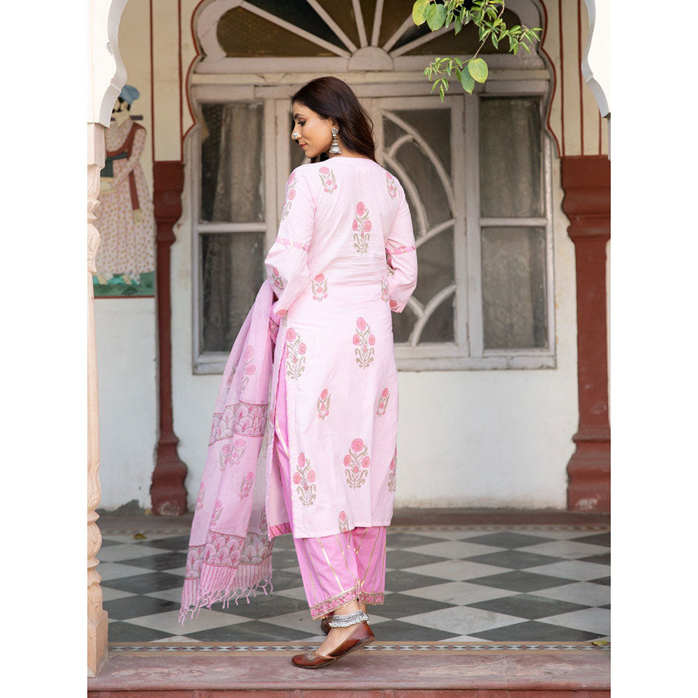 Maison Shefali Chaand Sahar Gulabi Kurta Salwar With Dupatta (Set of 3)