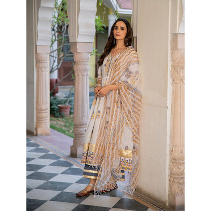 Maison Shefali Chaand Tahira Anarkali Pant And Dupatta (Set of 3)