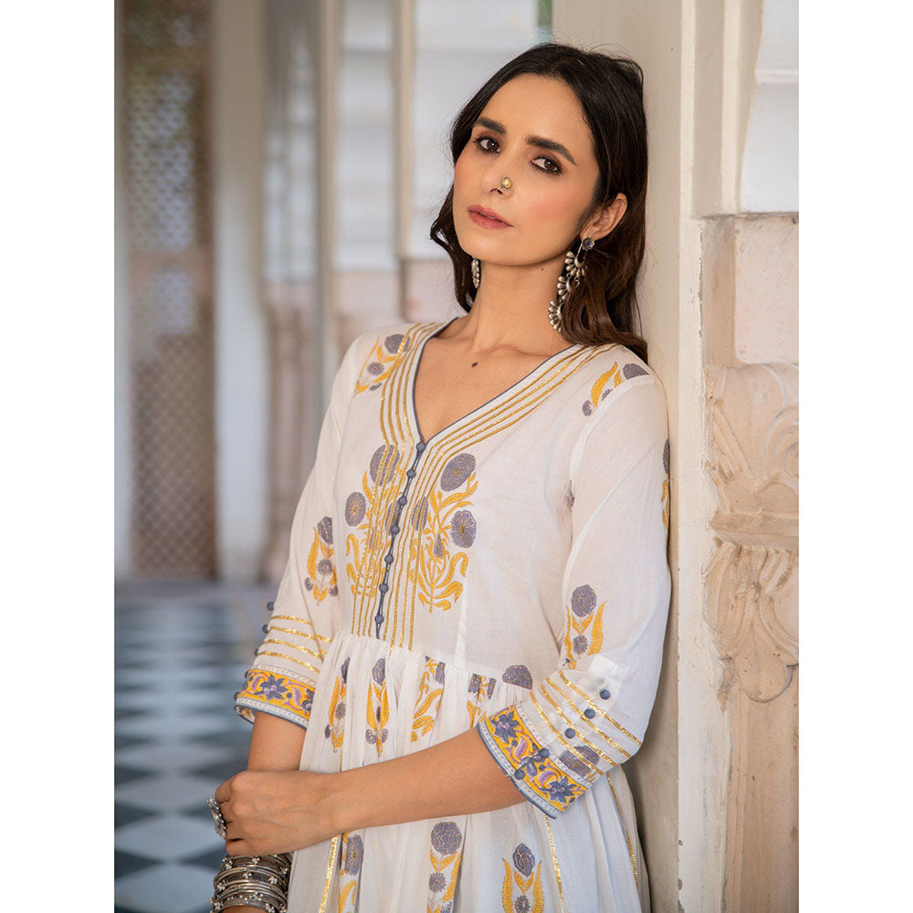 Maison Shefali Chaand Tahira Anarkali Pant And Dupatta (Set of 3)