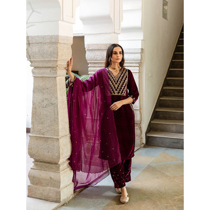 Maison Shefali Roya - Velvet Embroidered Kurta & Pant with Dupatta (Set of 3)