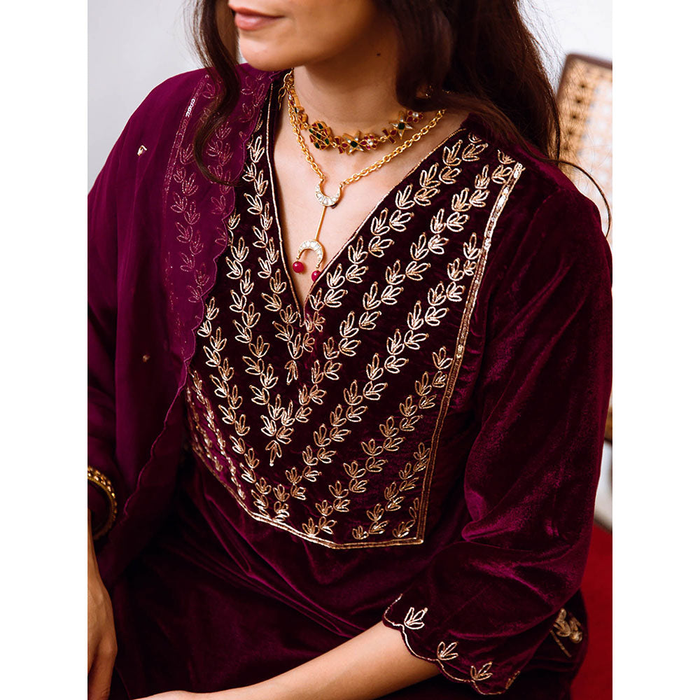 Maison Shefali Roya - Velvet Embroidered Kurta & Pant with Dupatta (Set of 3)