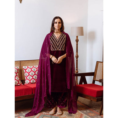 Maison Shefali Roya - Velvet Embroidered Kurta & Pant with Dupatta (Set of 3)
