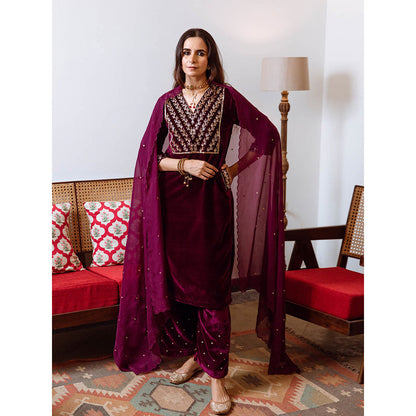 Maison Shefali Roya - Velvet Embroidered Kurta & Pant with Dupatta (Set of 3)