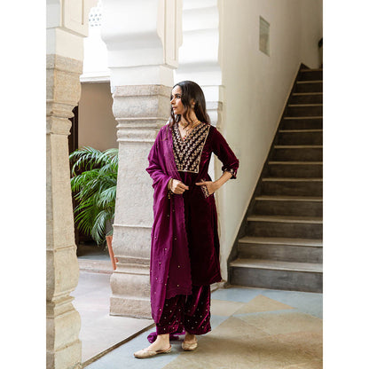 Maison Shefali Roya - Velvet Embroidered Kurta & Pant with Dupatta (Set of 3)
