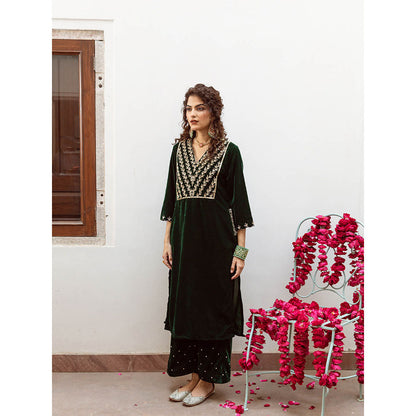 Maison Shefali Roya Panna - Velvet Embroidered Kurta & Pant with Dupatta (Set of 3)