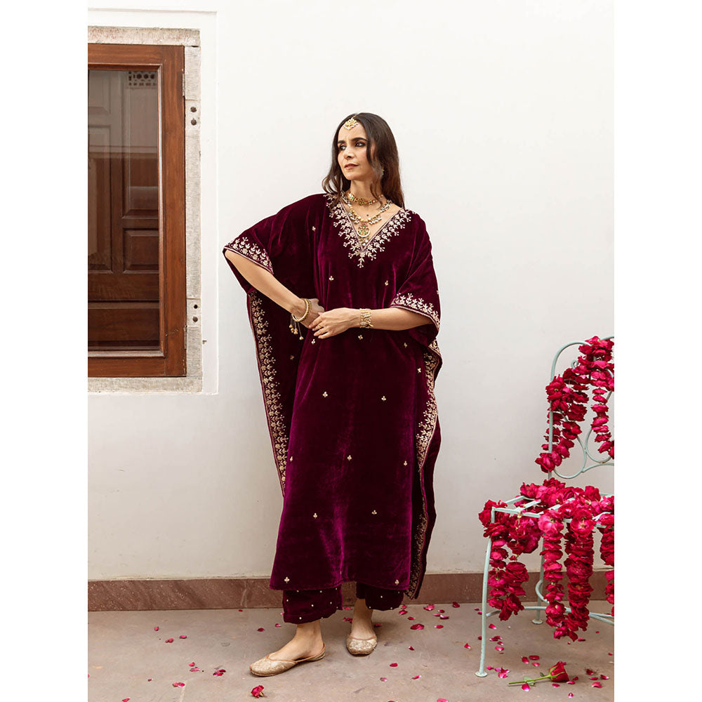 Maison Shefali Ibtida - Velvet Embroidered Kaftan & Pant (Set of 2)