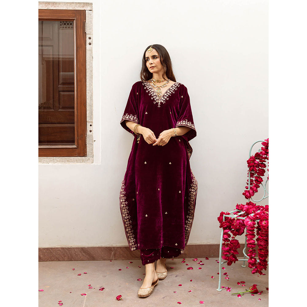Maison Shefali Ibtida - Velvet Embroidered Kaftan & Pant (Set of 2)