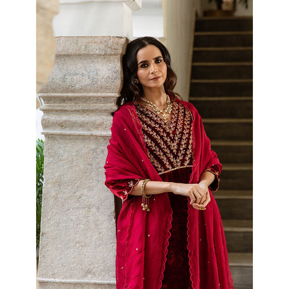 Maison Shefali Roya Gulaab - Velvet Embroidered Kurta & Pant with Dupatta (Set of 3)