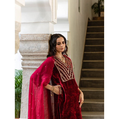 Maison Shefali Roya Gulaab - Velvet Embroidered Kurta & Pant with Dupatta (Set of 3)