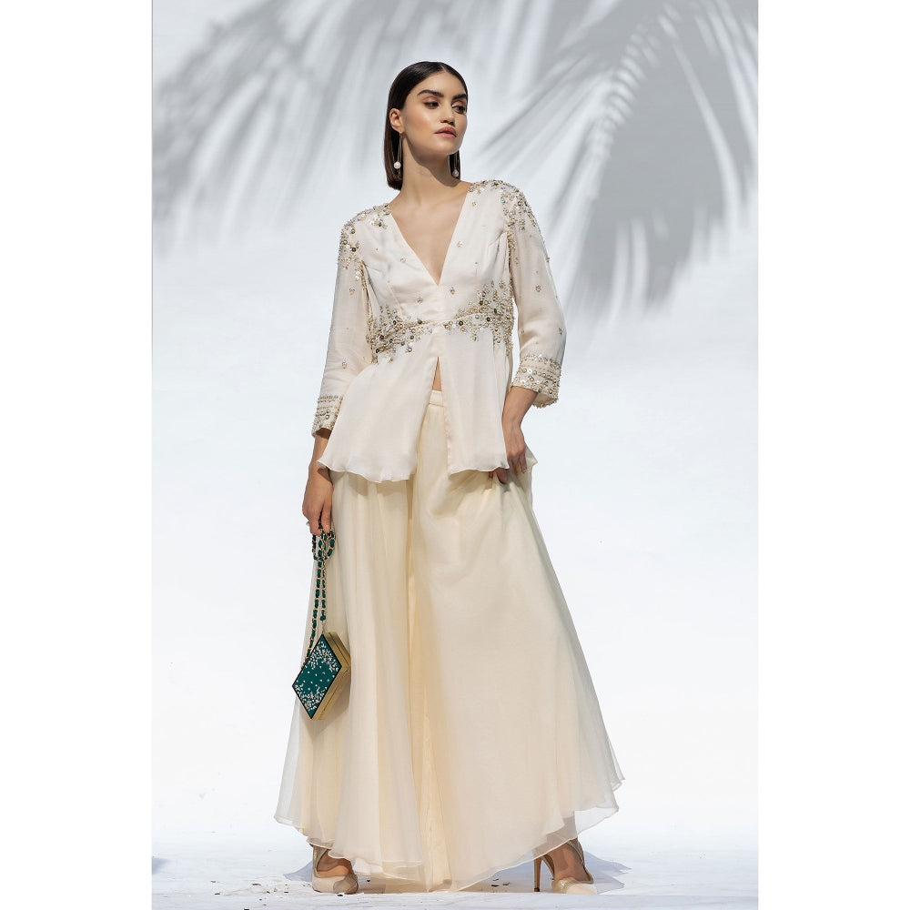 MANDIRA WIRK Ivory Tunic With Skirt And Dupatta (Set Of 3)