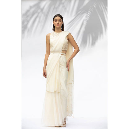 MANDIRA WIRK Ivory Pre Pleated Saree Belt With Blouse (Set Of 3)