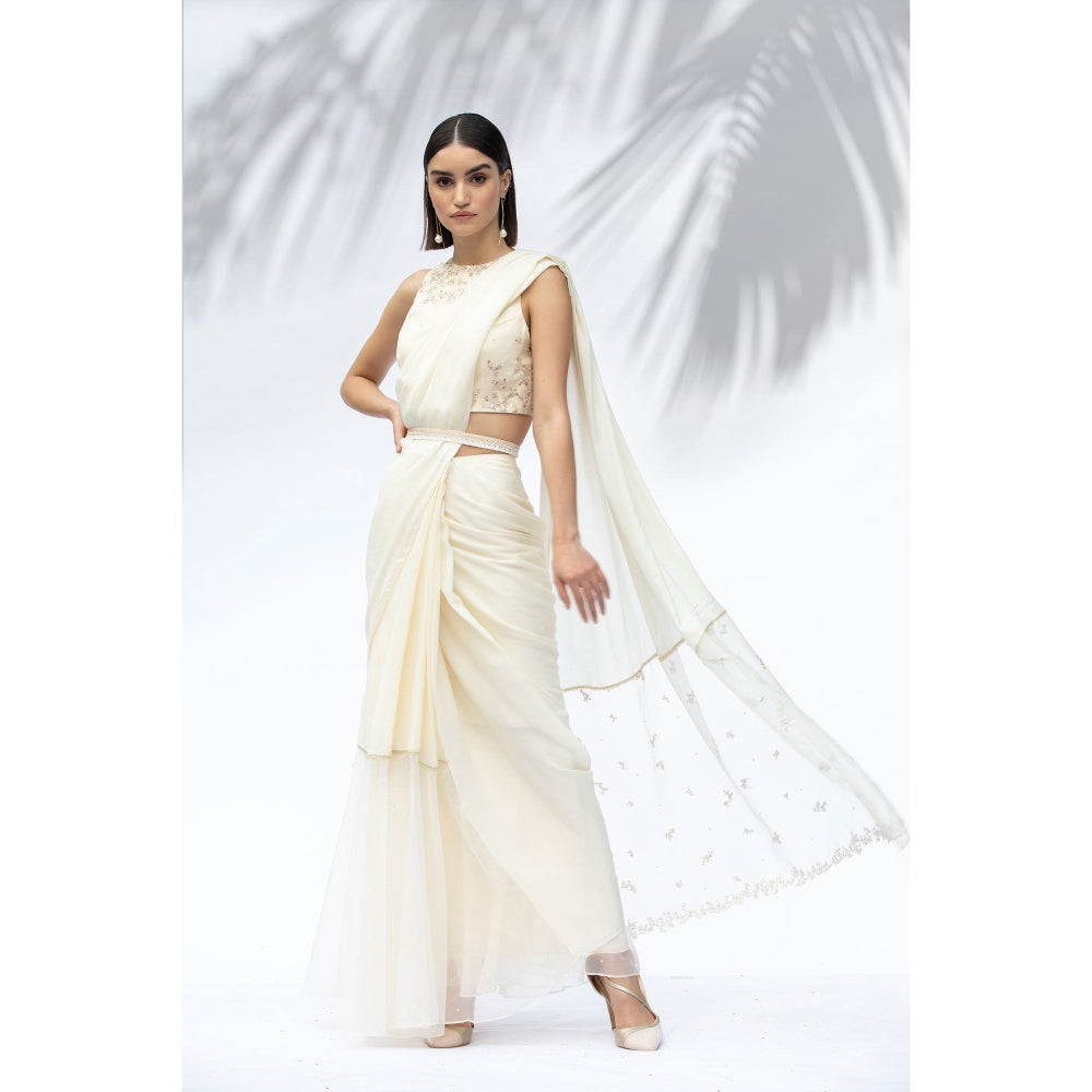 MANDIRA WIRK Ivory Pre Pleated Saree Belt With Blouse (Set Of 3)
