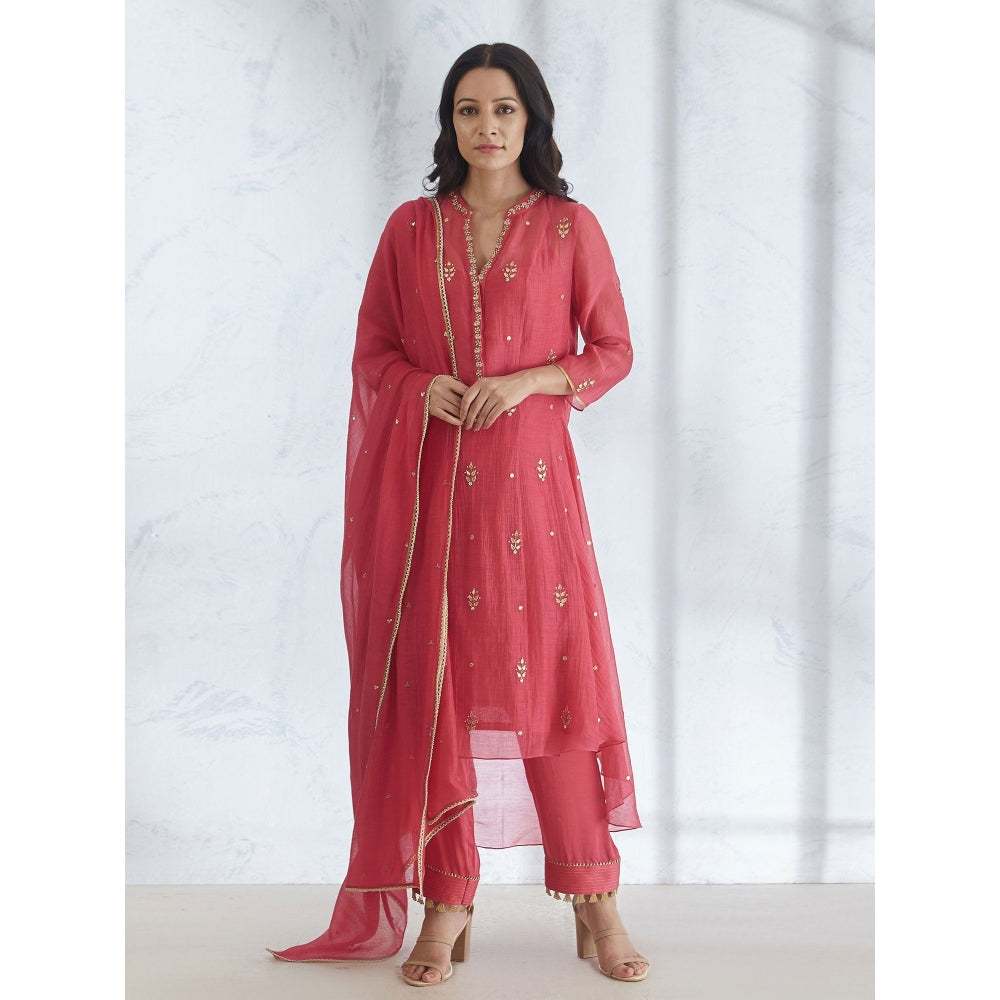 Mandira Wirk Kurta With Zardozi Neck Detail And Pants & Embroidered Dupatta (Set of 3)