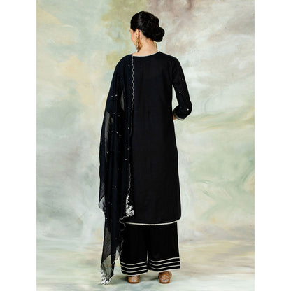 Mandira Wirk Classic Straight Embellished Kurta With Pant And Dupatta (Set of 3)
