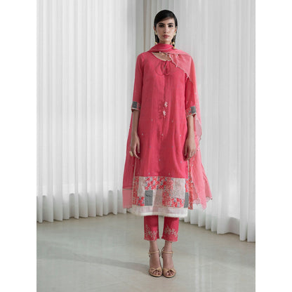 Mandira Wirk Pink Kurta (Set of 3)