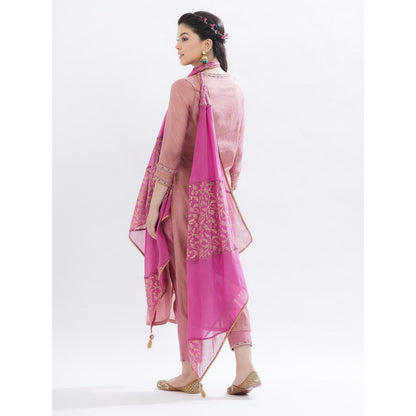 MANDIRA WIRK Old Rose Kurta With Pant And Dupatta (Set Of 3)