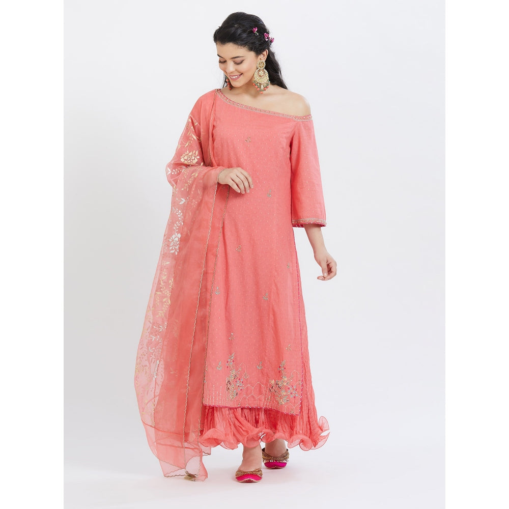 MANDIRA WIRK Coral Embroidered Kurta Set Of 2