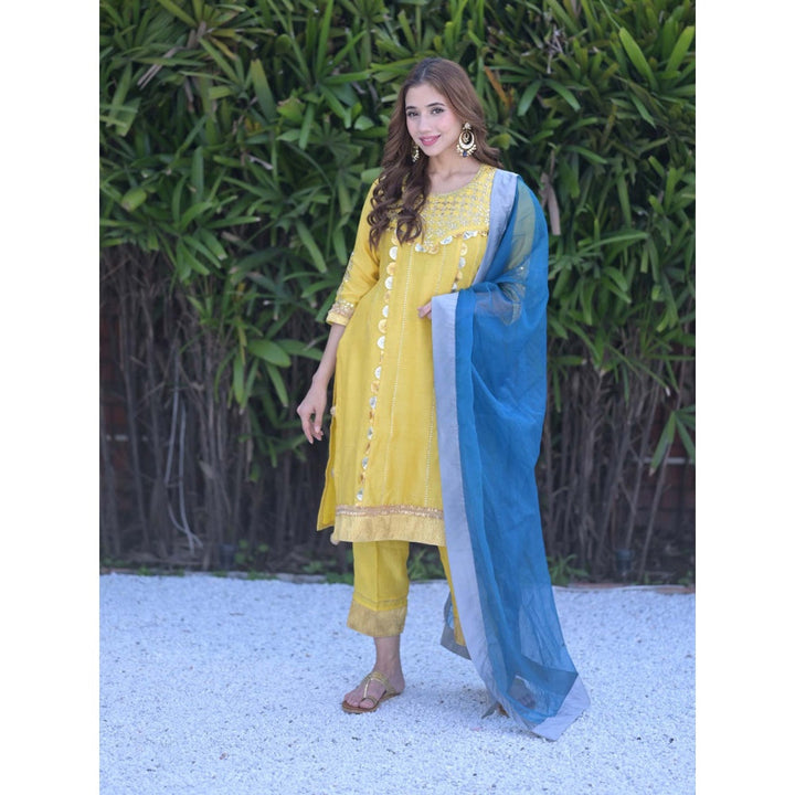 Mani Dua Khanna Yellow Suit With Gotta Work & Blue Dupatta