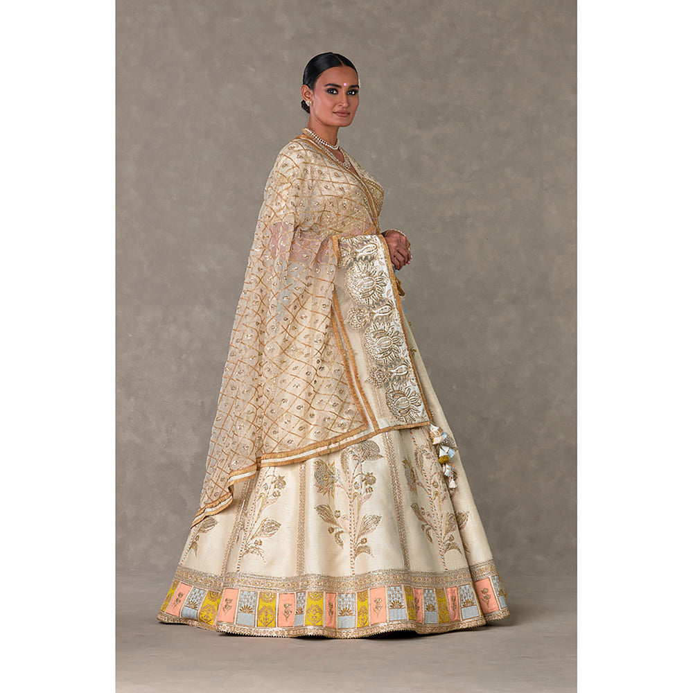 Masaba Ivory Anar-Phool Lehenga with Blouse & Dupatta (Set of 4)