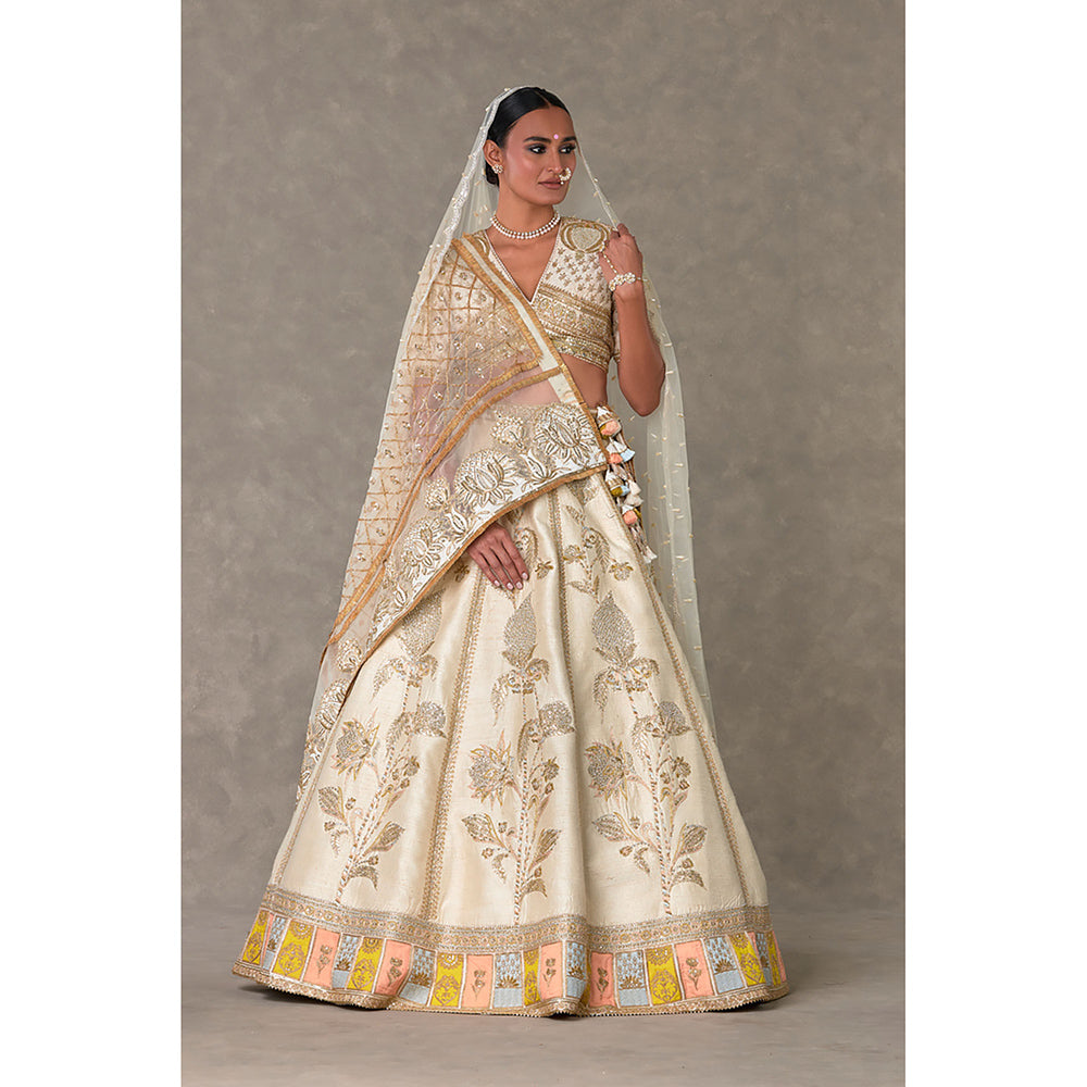 Masaba Ivory Anar-Phool Lehenga with Blouse & 2 Dupatta (Set of 5)