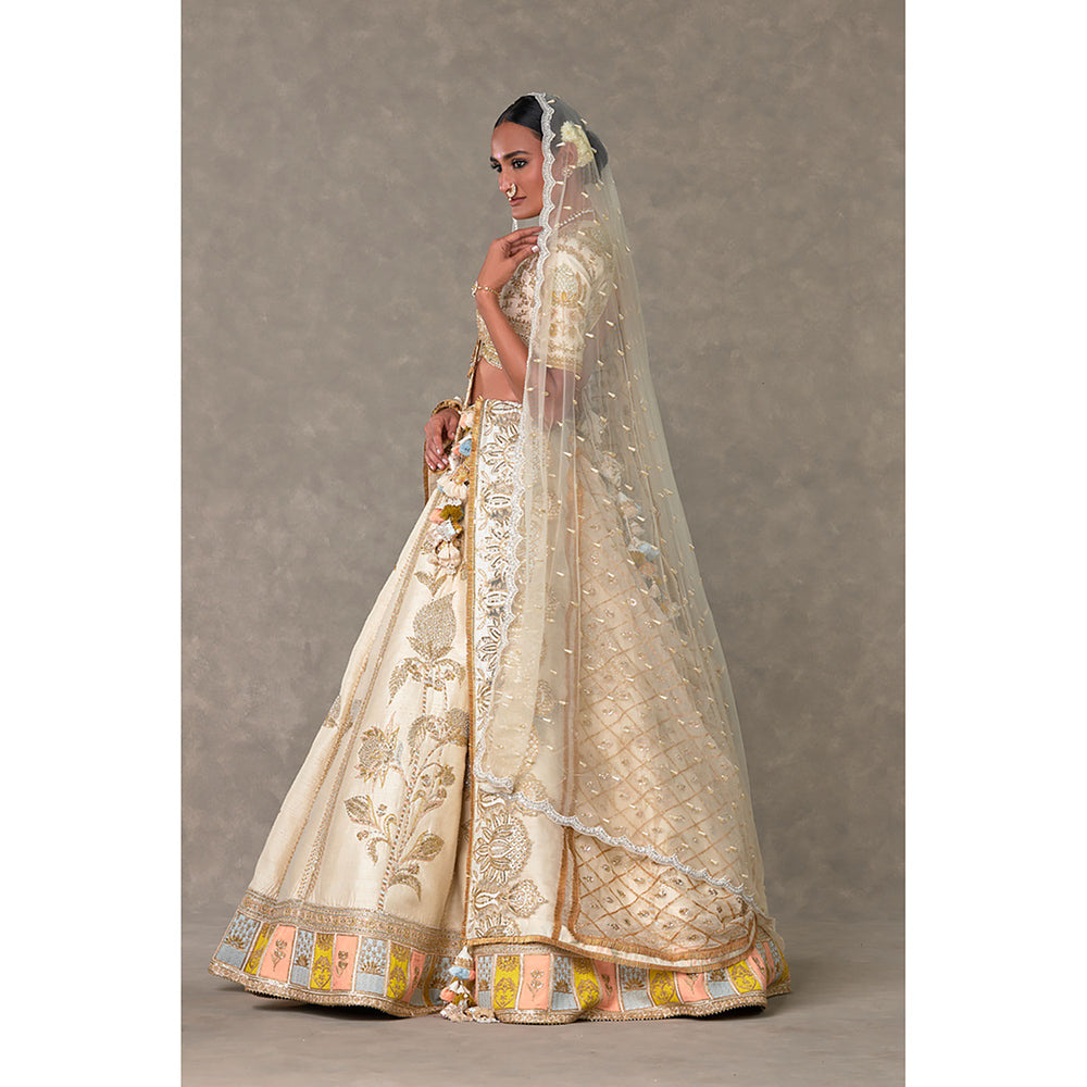 Masaba Ivory Anar-Phool Lehenga with Blouse & 2 Dupatta (Set of 5)