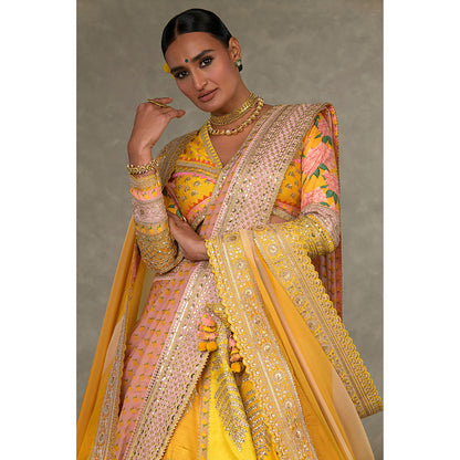 Masaba Yellow Sorbet Paan-Patti Lehenga Choli with 2 Dupatta & Can Can Skirt (Set of 5)