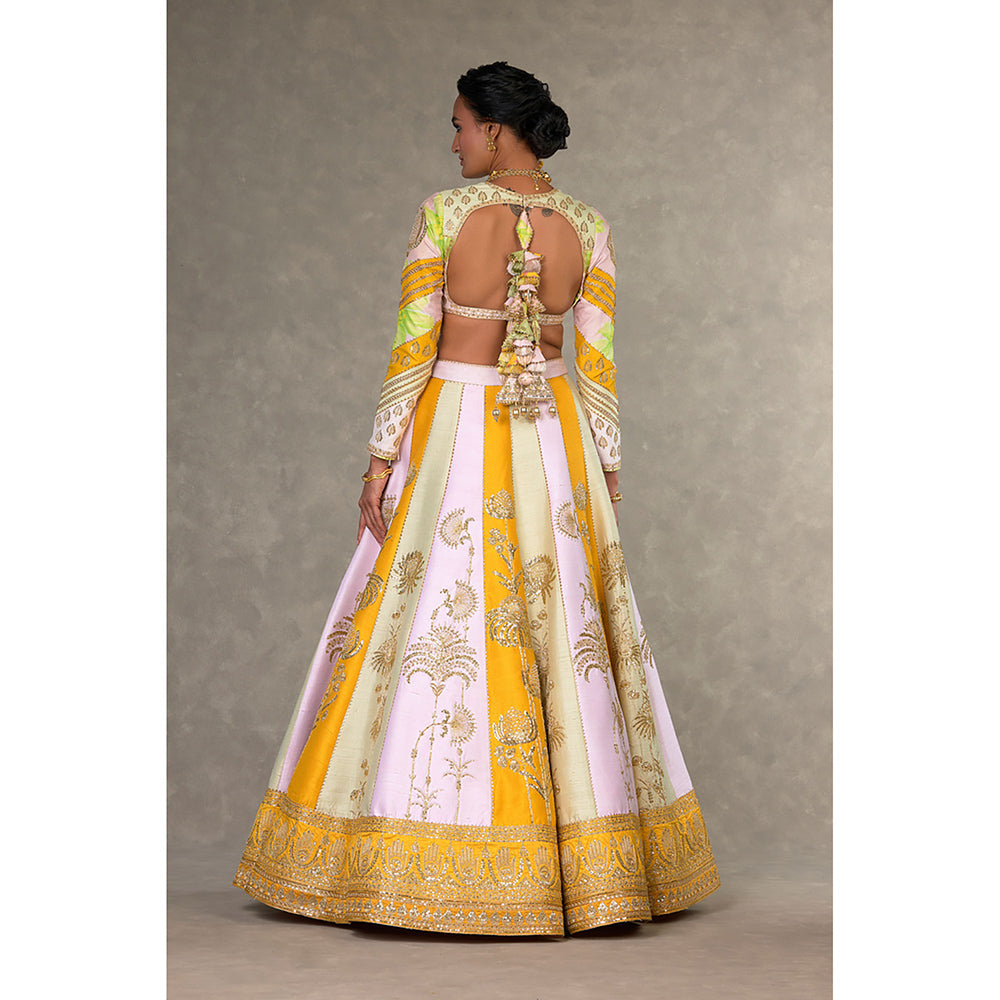 Masaba Nimbu Mirchi Lehenga Choli with Dupatta & Can Can Skirt (Set of 4)